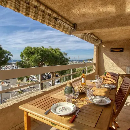 Le Port Des Lecques By Interhome