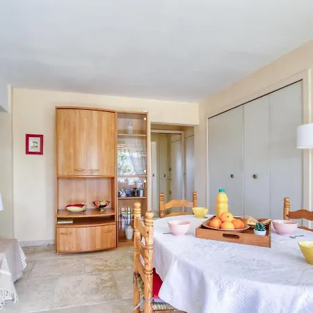 Apartment Le Port Des Lecques By Interhome Saint-Cyr-sur-Mer